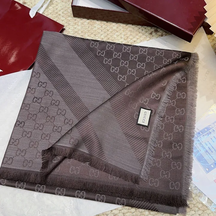 スーパーコピー グッチ マフラー