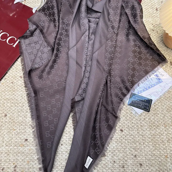 スーパーコピー グッチ マフラー