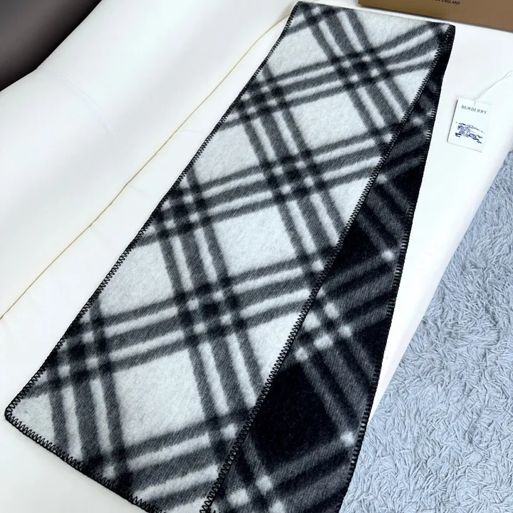 スーパーコピー バーバリー ス マフラー