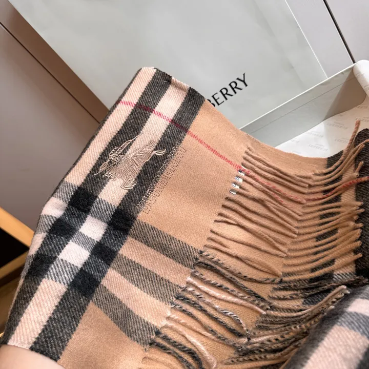 スーパーコピー バーバリー ス マフラー