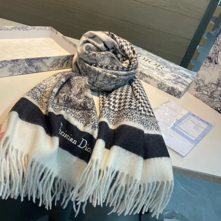 スーパーコピー ディオール マフラー