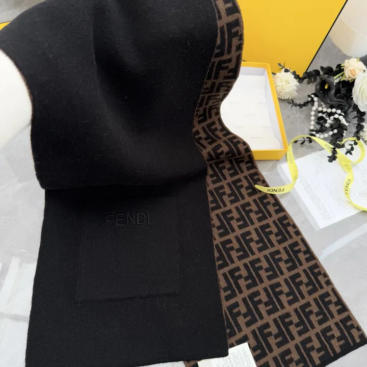 スーパーコピー フェンディ マフラー