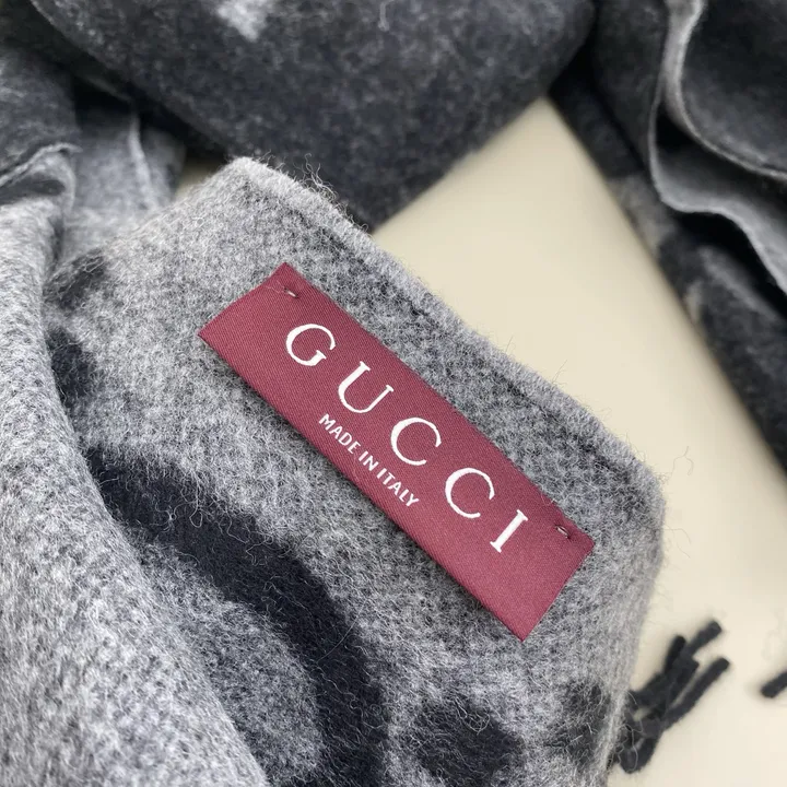 スーパーコピー グッチ マフラー