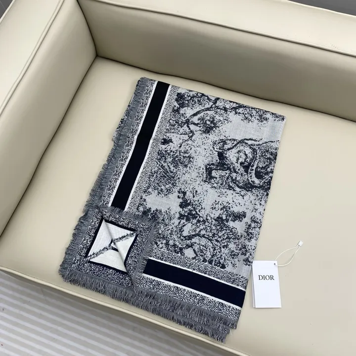 スーパーコピー ディオール マフラー