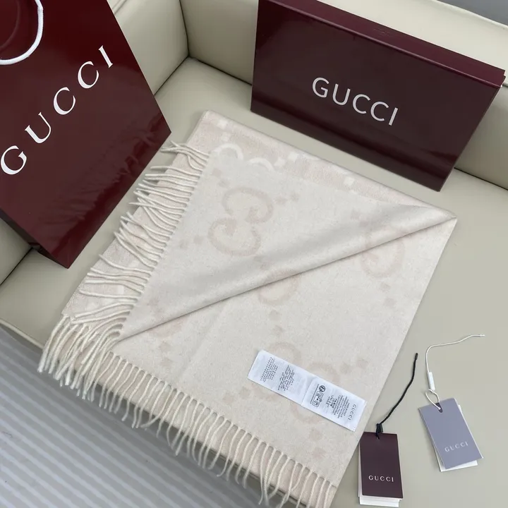 スーパーコピー グッチ マフラー