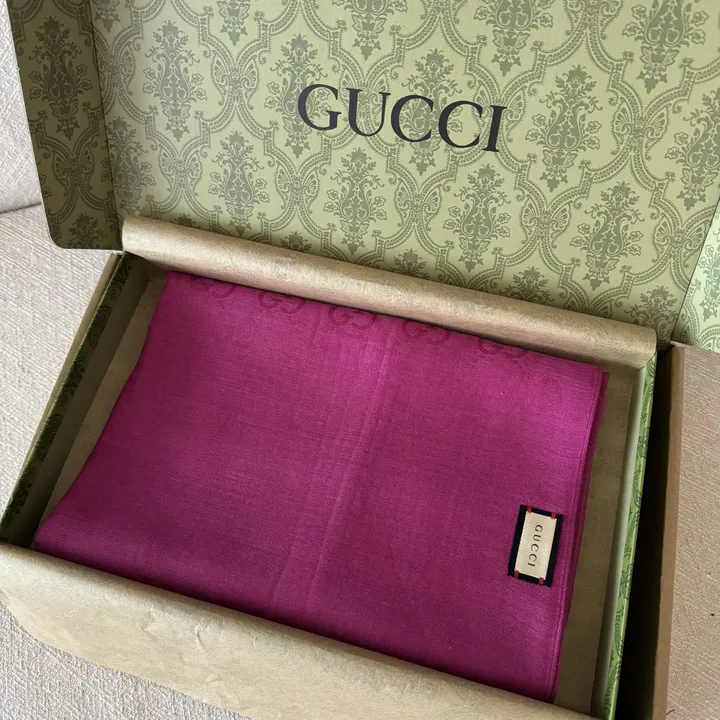 スーパーコピー グッチ マフラー