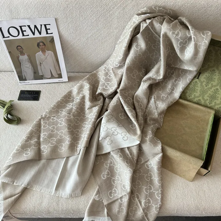 スーパーコピー グッチ マフラー