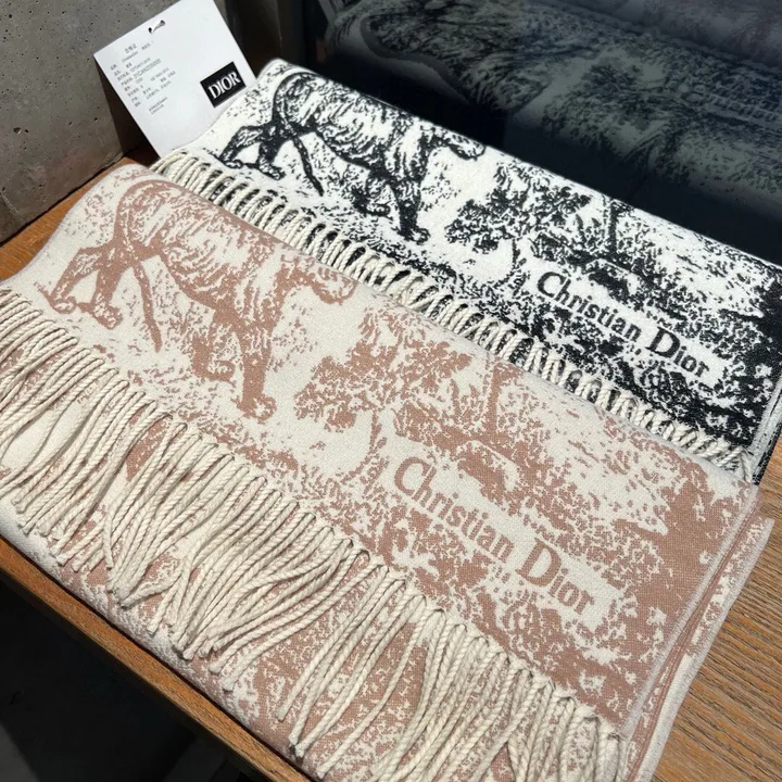 スーパーコピー ディオール マフラー