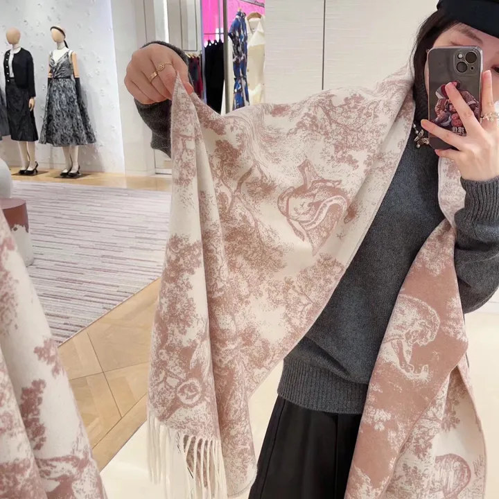 スーパーコピー ディオール マフラー