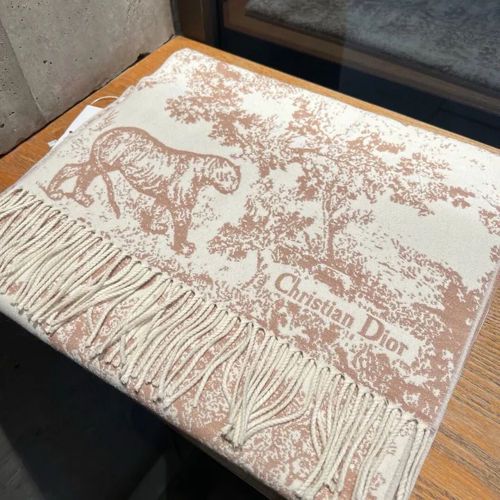 スーパーコピー ディオール マフラー