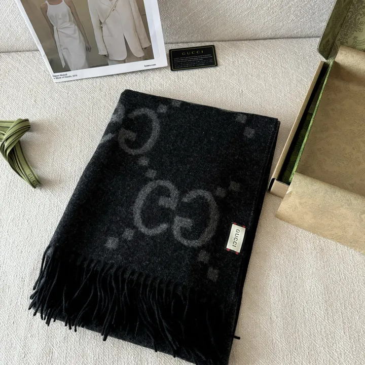 スーパーコピー グッチ マフラー