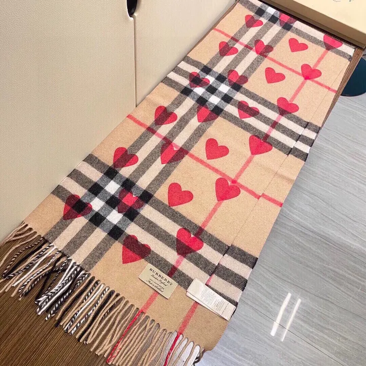 スーパーコピー バーバリー ス マフラー