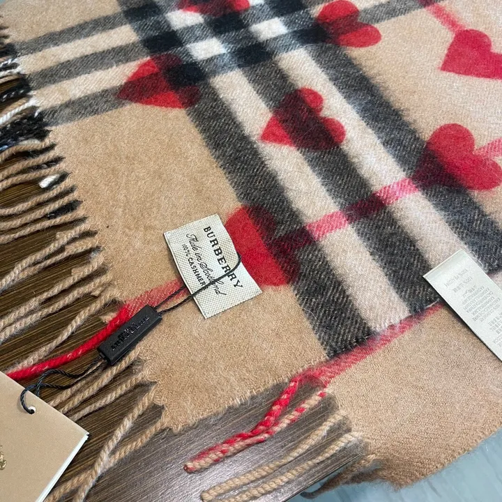 スーパーコピー バーバリー ス マフラー