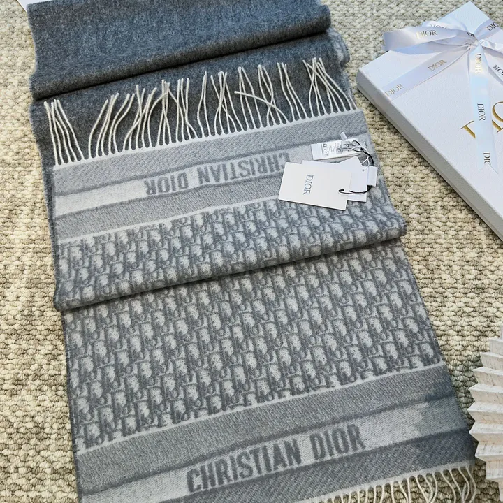 スーパーコピー ディオール マフラー