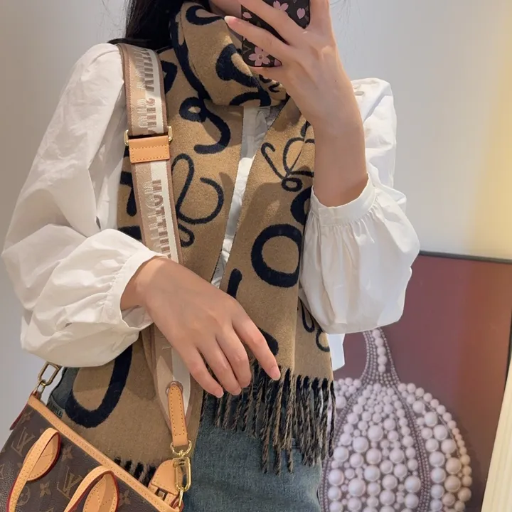 スーパーコピー ロエベ マフラー