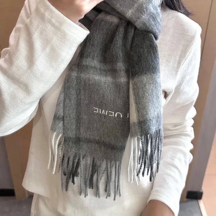 スーパーコピー ロエベ マフラー