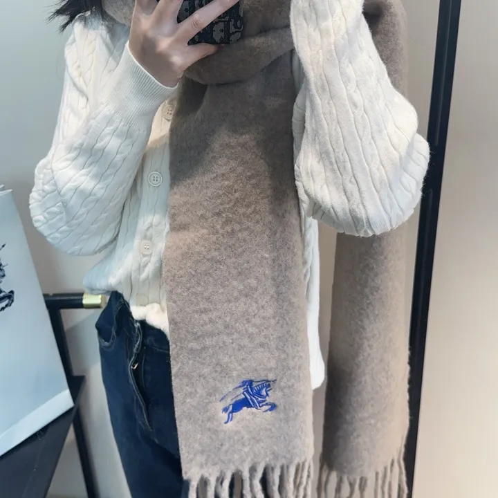 スーパーコピー バーバリー ス マフラー