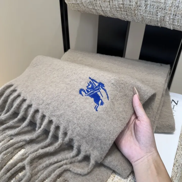 スーパーコピー バーバリー ス マフラー