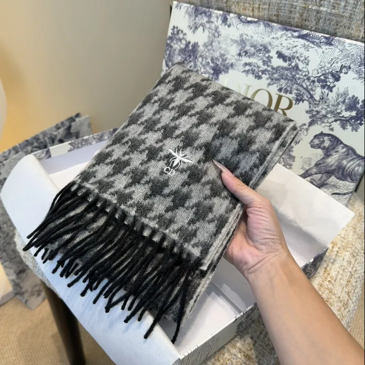 スーパーコピー グッチ マフラー