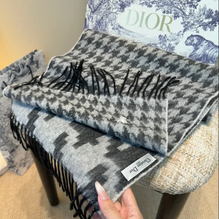 スーパーコピー グッチ マフラー