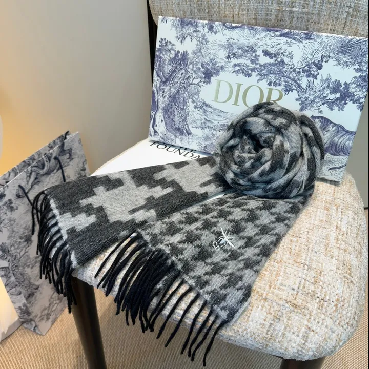 スーパーコピー グッチ マフラー