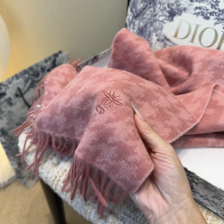 スーパーコピー グッチ マフラー