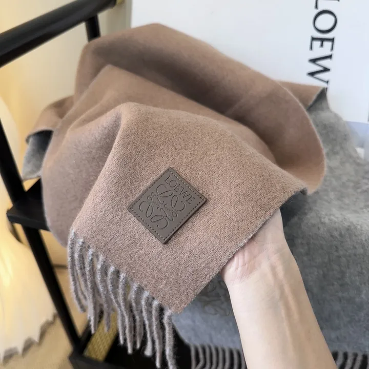 スーパーコピー ロエベ マフラー