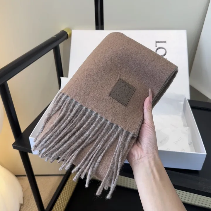 スーパーコピー ロエベ マフラー