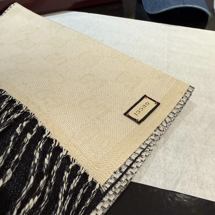 スーパーコピー グッチ マフラー