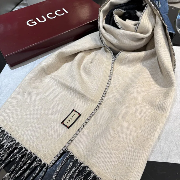 スーパーコピー グッチ マフラー