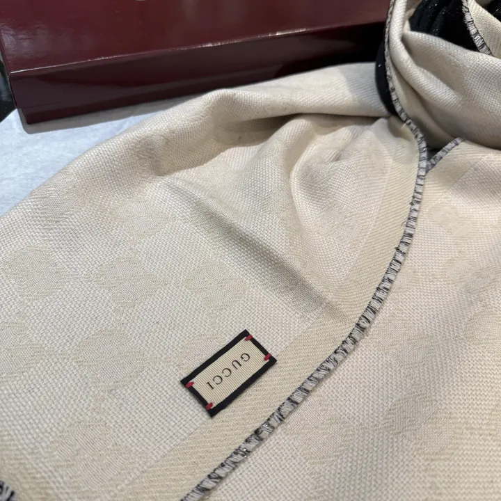 スーパーコピー グッチ マフラー