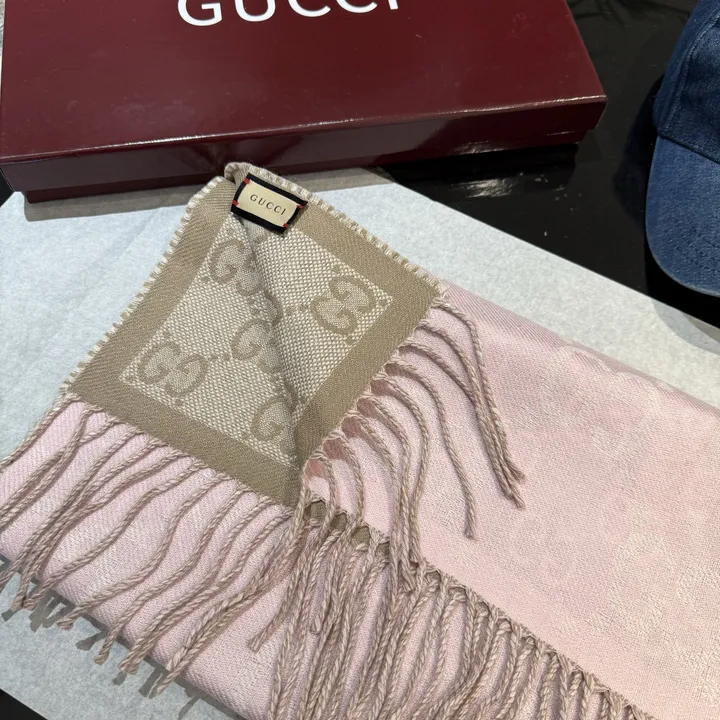 スーパーコピー グッチ マフラー