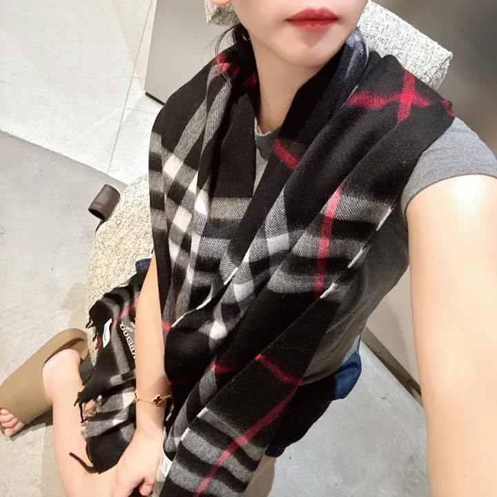 スーパーコピー バーバリー ス マフラー