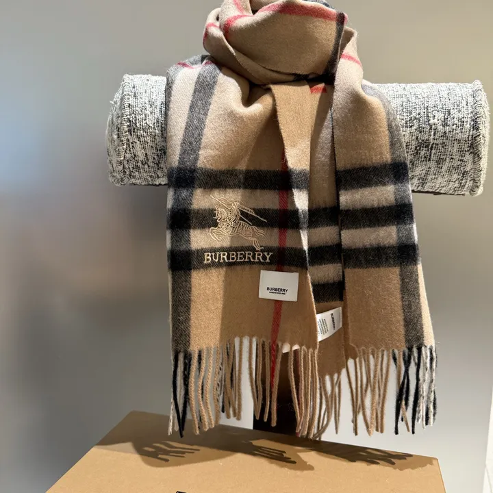 スーパーコピー バーバリー ス マフラー