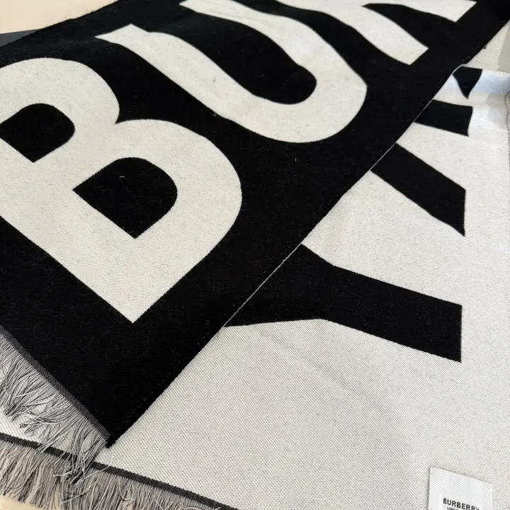 スーパーコピー バーバリー ス マフラー