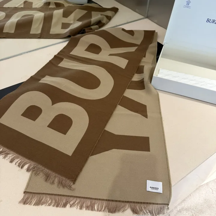 スーパーコピー バーバリー ス マフラー