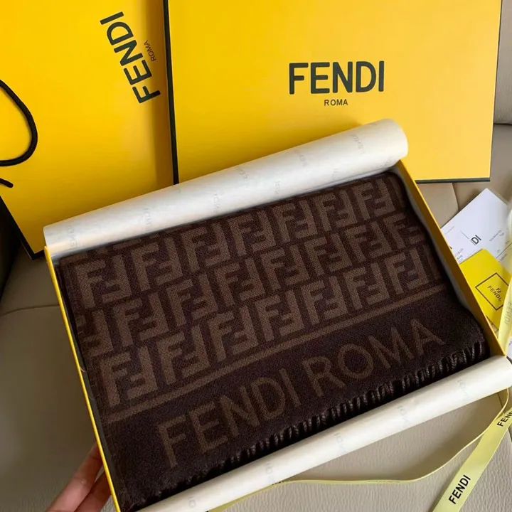 スーパーコピー フェンディ マフラー