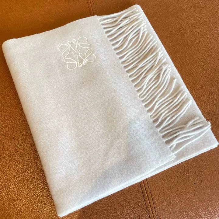 スーパーコピー ロエベ マフラー