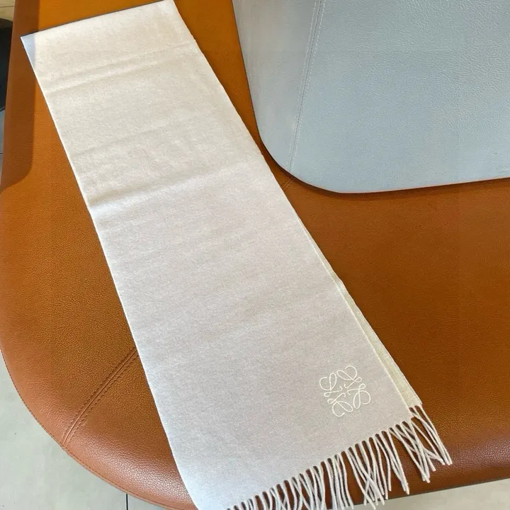 スーパーコピー ロエベ マフラー