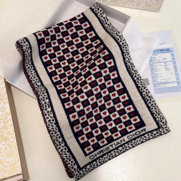 スーパーコピー ディオール マフラー