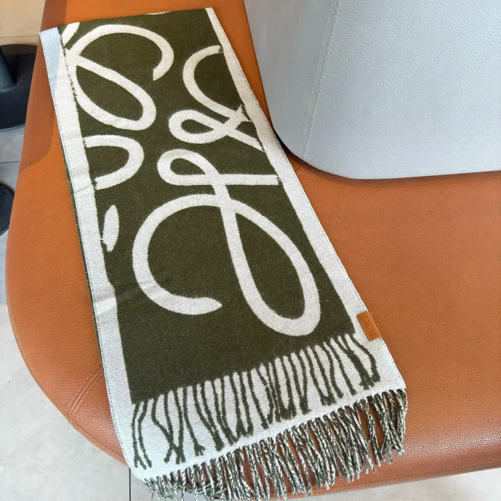 スーパーコピー ロエベ マフラー