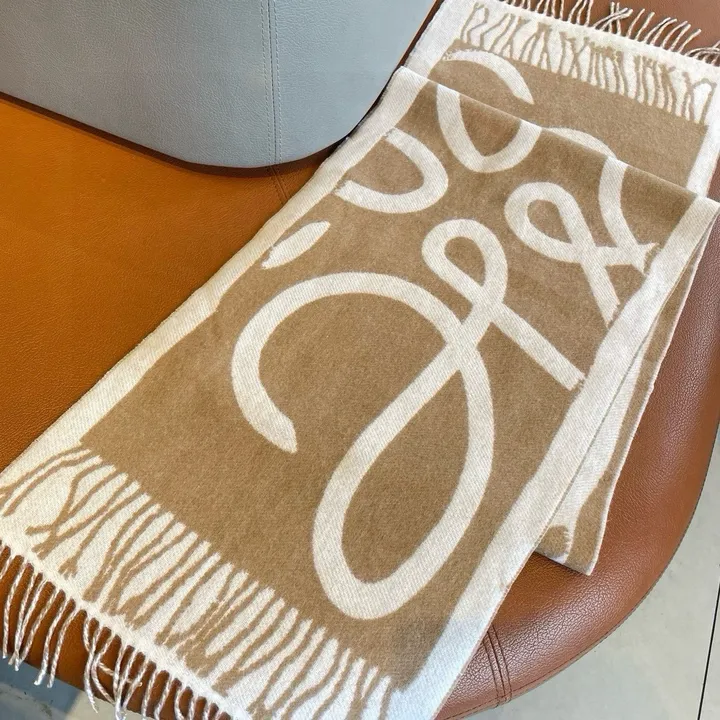 スーパーコピー ロエベ マフラー