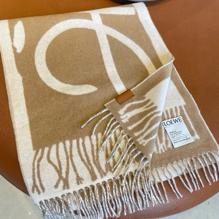 スーパーコピー ロエベ マフラー