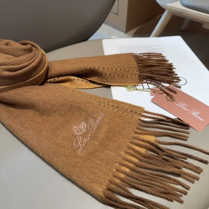 スーパーコピー カルティエ マフラー