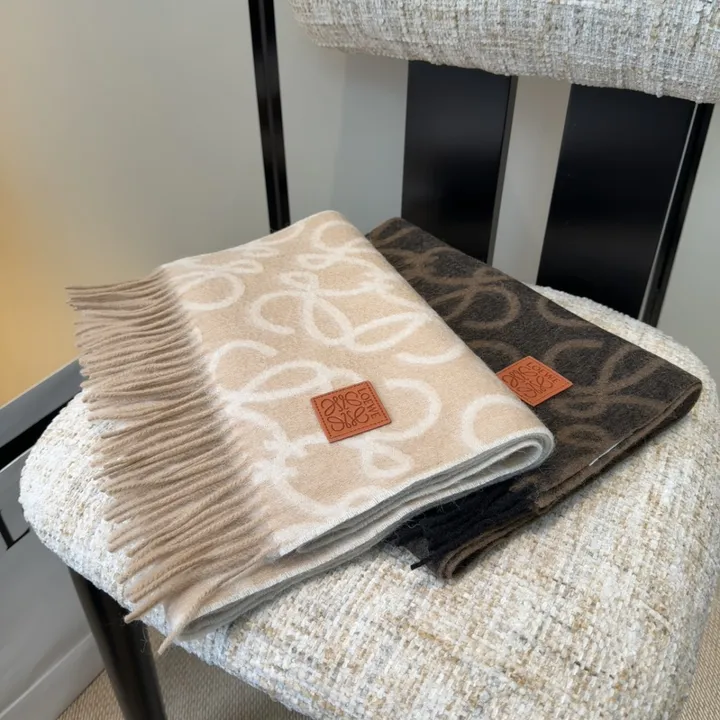 スーパーコピー ロエベ マフラー