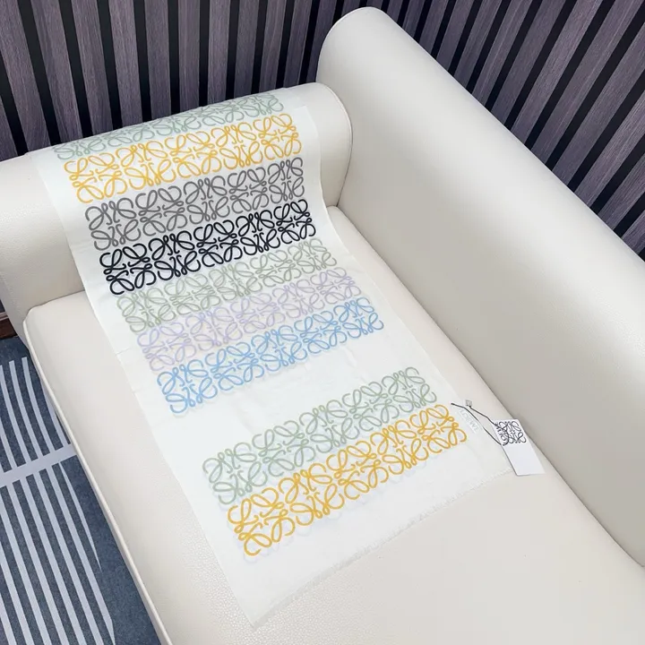 スーパーコピー ロエベ マフラー