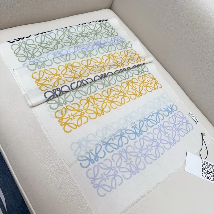 スーパーコピー ロエベ マフラー