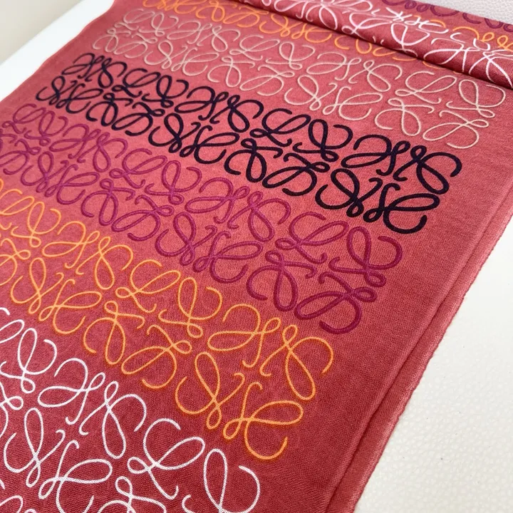 スーパーコピー ロエベ マフラー