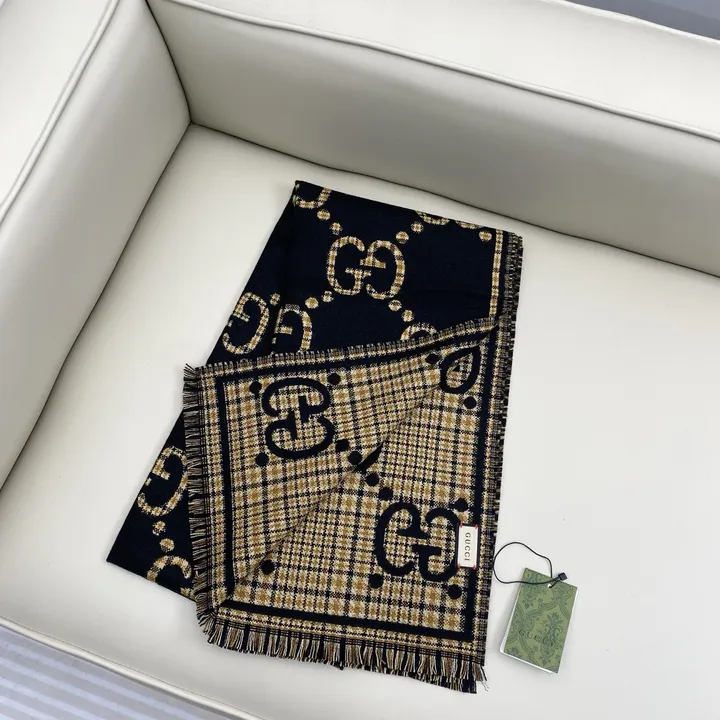 スーパーコピー グッチ マフラー