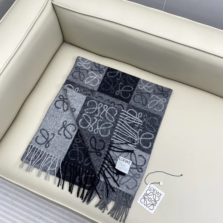 スーパーコピー ロエベ マフラー